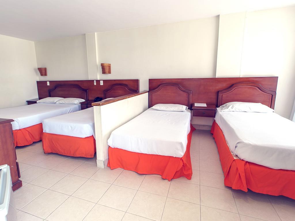 Hotel Palmetto Girardot Exterior photo