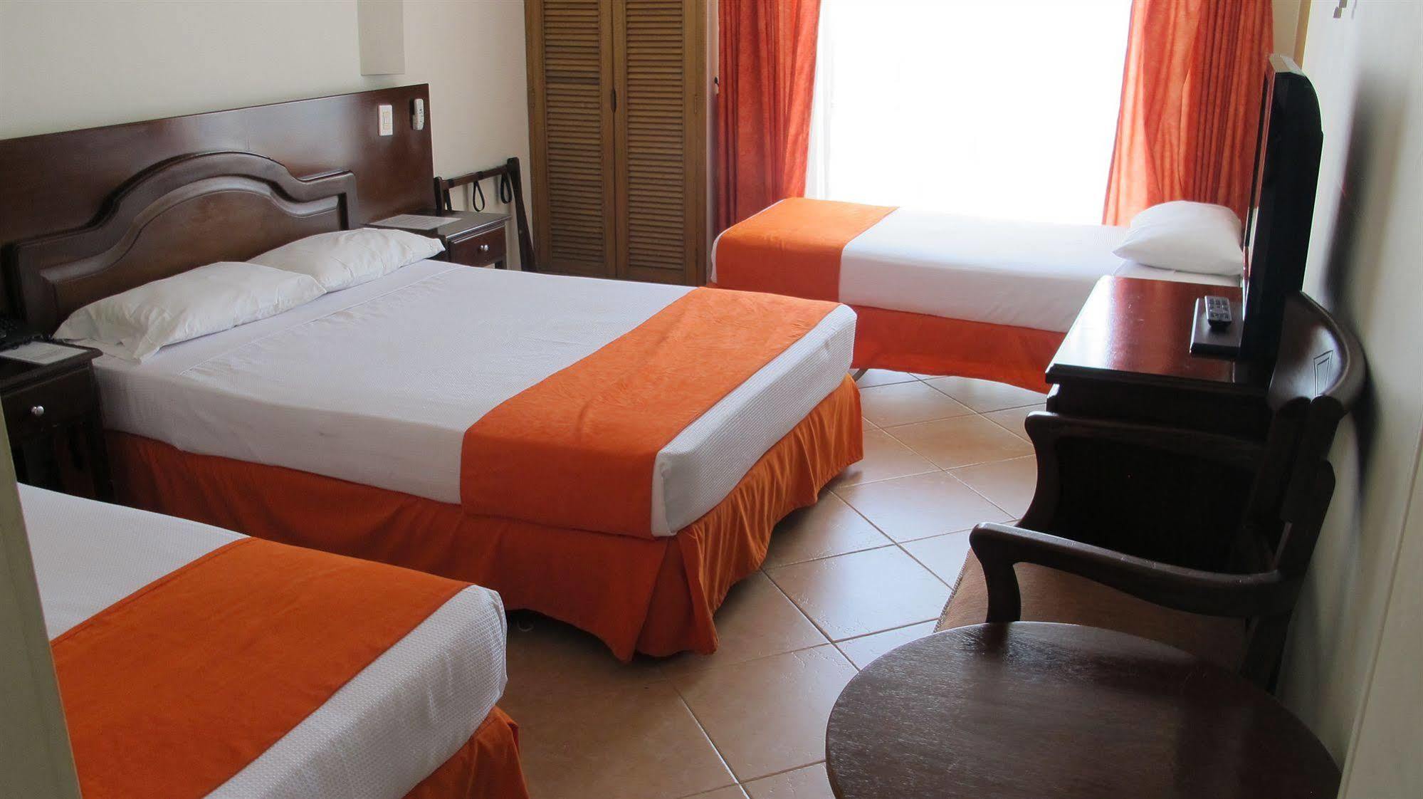 Hotel Palmetto Girardot Exterior photo